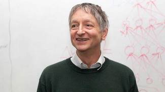 Prof Geoffrey Hinton FRS (Photo: Courtesy of The University of Toronto)